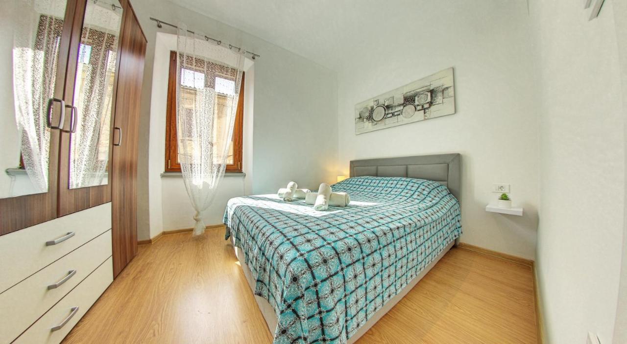 Caligula City Center Apartment Пула Экстерьер фото